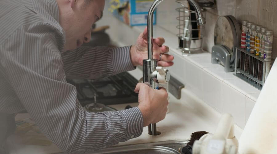 Professional sink repair in Glenview, IL